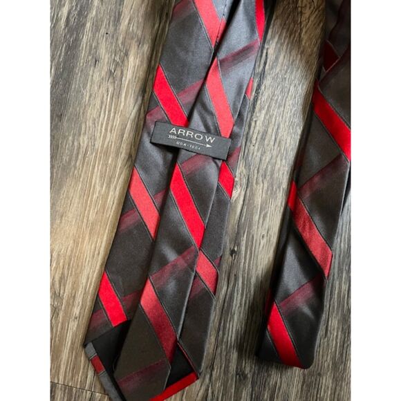 Arrow 100% Silk Grey and Red Mens Neck Tie Gray - Picture 2 of 4